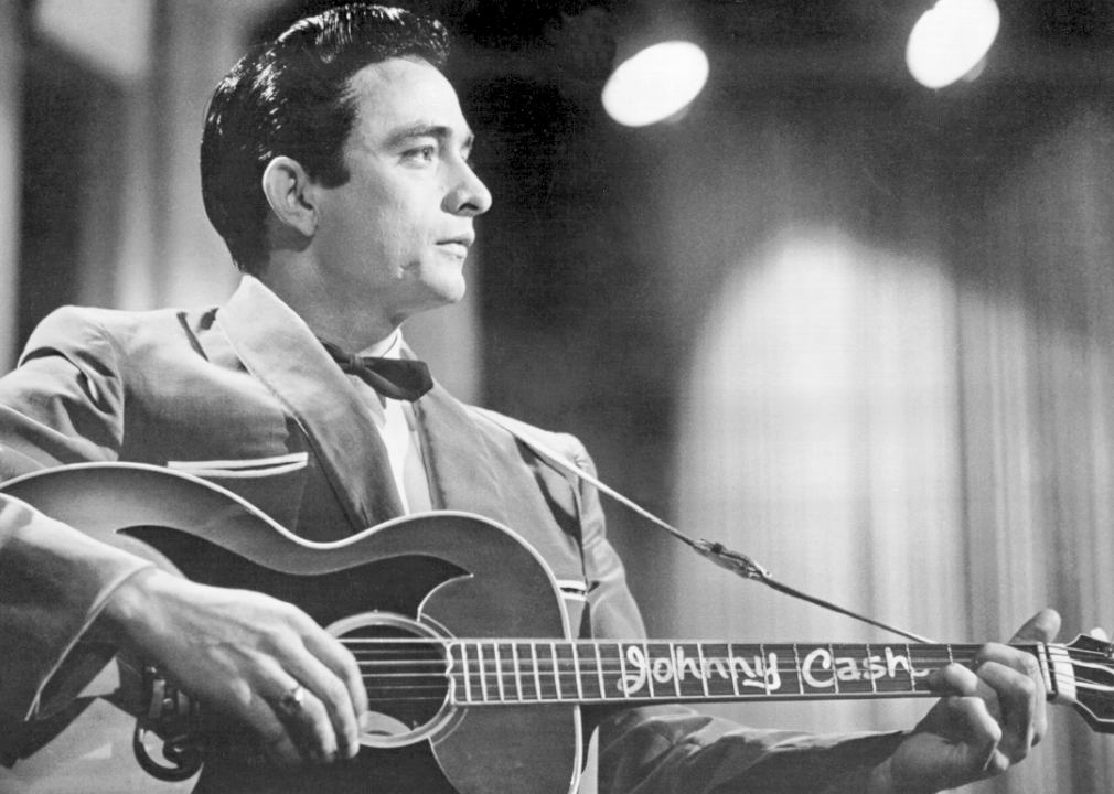 1969: The ‘Johnny Cash Show’ debuts on ABC